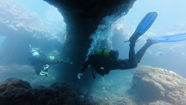29.4. tauchen bei La Bombilla